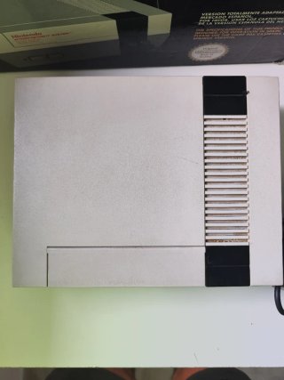 Nintendo NES Española + Zapper (Cajas)