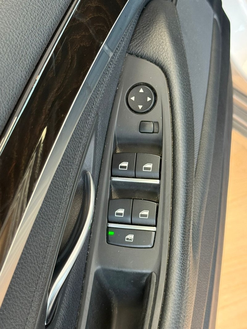 BMW Serie 5 2011, foto 5