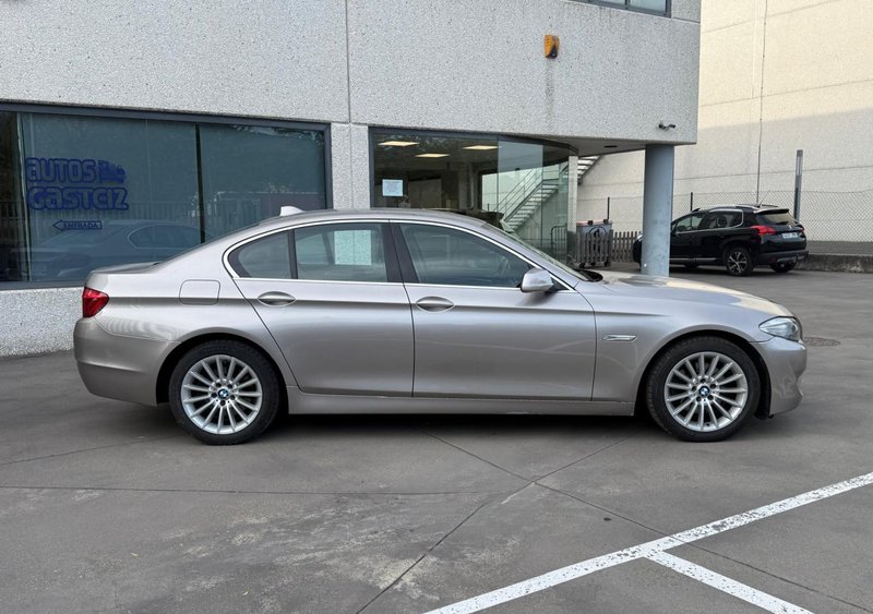 BMW Serie 5 2011, foto 20