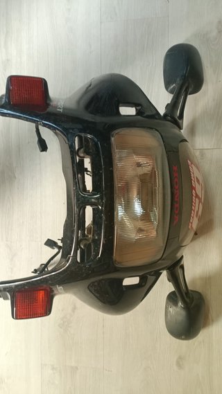 Honda CBR600 89. Circuito y Despiece completo.