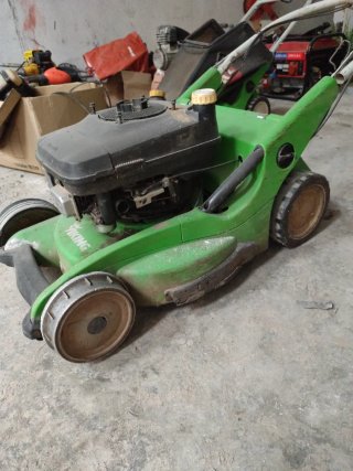Cortacésped Viking Gasolina