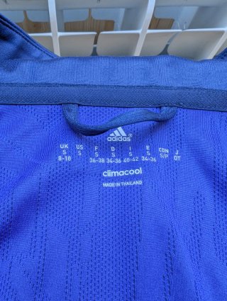 Chaqueta deportiva Adidas azul