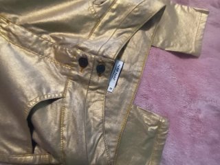 Pantalones dorados