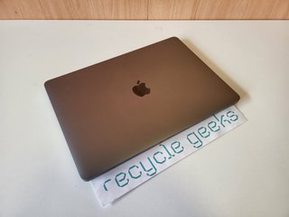 MacBook Pro A2289 2020 13,3 i5 16GB 256GB