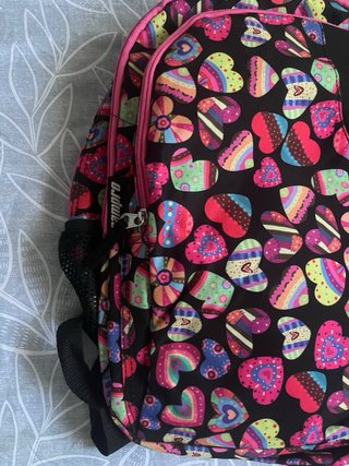 Mochila con corazones