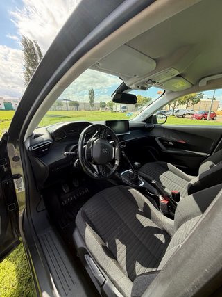 Peugeot 2008 2021