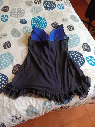Picardía negra y azul con encaje