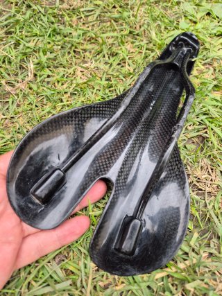 Sillín Carbono 3K Ultraligero 101g