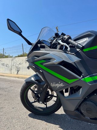 Kawasaki Ninja 500 SE 2024 - 5000 Km