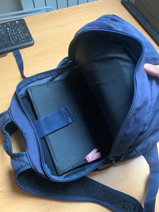 Mochila azul escolar