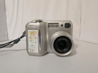 Nikon Coolpix 885 Fotocamera Digitale
