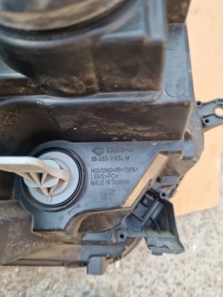 Faro Izquierdo Dacia Duster