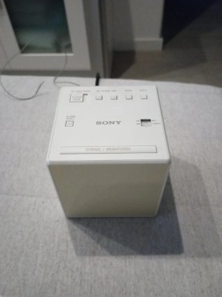 Radio Despertador Sony Blanco ICF-C1