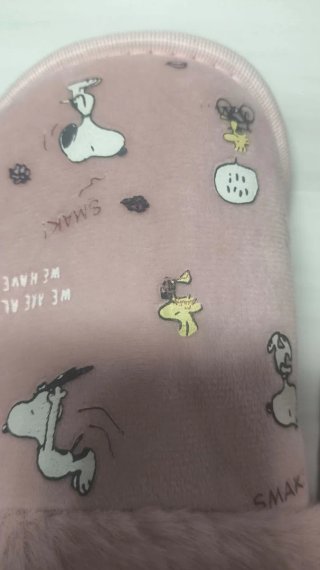 Zapatillas Snoopy rosas