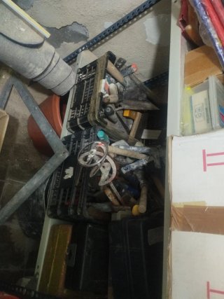 Lote de herramientas variadas
