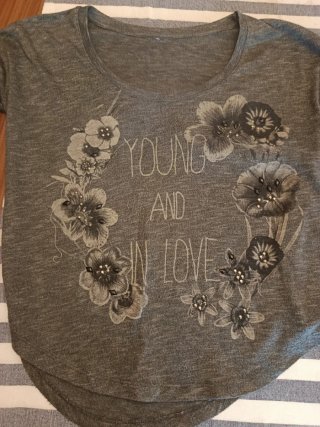 Camiseta Bershka gris talla S