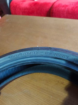 MITAS SportForce+ 120/70ZR17 Neumático Moto