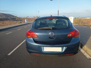 Opel Astra 2010