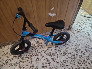 Bicicleta sin pedales B'TWIN azul