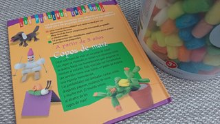 PlayMais Copos de Maíz Basic 500 uds + libro