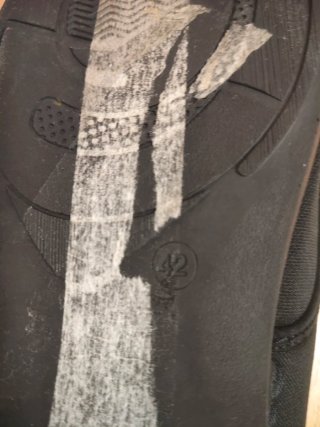 Zapatos ortopédicos negros con velcro