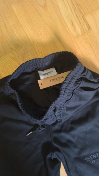 Shorts ESSENTIALS neri