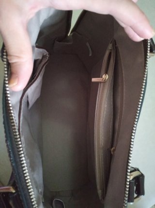 Bolso de mujer con estampado de serpiente
