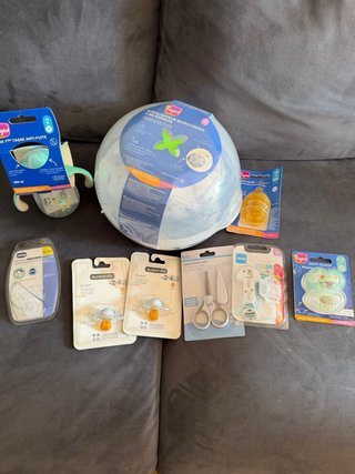 Lote de artículos para bebé.