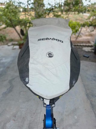 Sea-Doo GTR 230 CV 2020 + Remolque