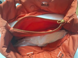 Bolso Bimba y Lola acolchado naranja con cadena