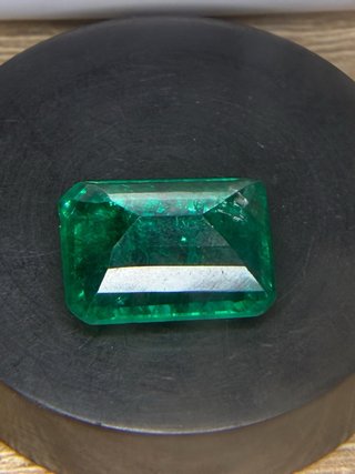Esmeralda CamboIa 9.70 Ct CGI