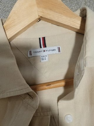 Camisa Lino Tommy Hilfiger Beige.