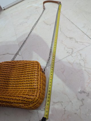 Bolso mujer marrón cuero grabado rafia Lefties