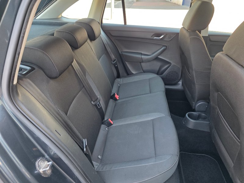 Škoda Rapid 1.2 TSI Active 2016, foto 12