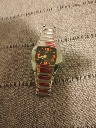Reloj Lotus Negro y Plateado Mujer
