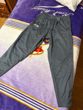 2 PANTALONES DEPORTIVOS JAKO