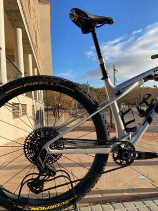 Trek Supercaliber SLR 9.9 X0 AXS Gen 2