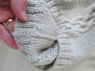 Chaqueta tejida a mano 18-24 meses
