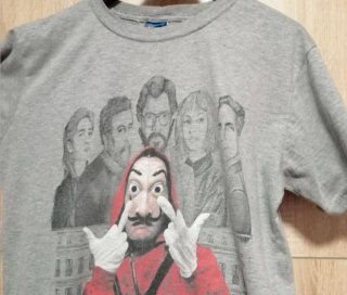 Camiseta gris La Casa De Papel