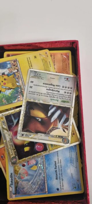 Lotto 200+ carte Pokemon No Doppioni