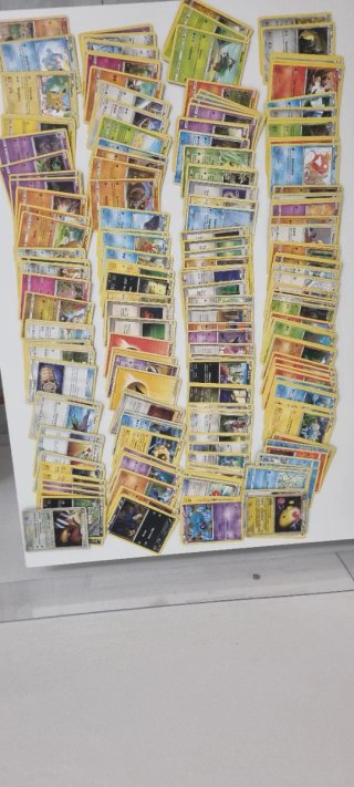 Lotto 200+ carte Pokemon No Doppioni