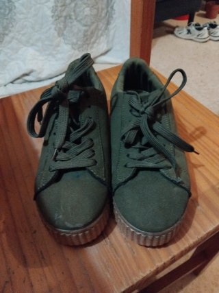 Zapatos cordones verde oliva Talla 38