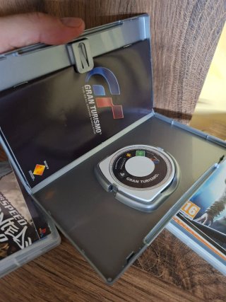 Lotto 4 Giochi PSP Gran Turismo, Assassin's, Need