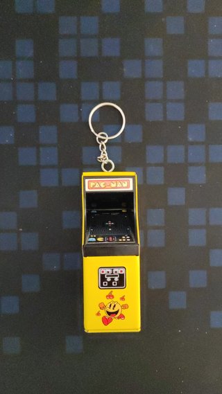 Llavero Retro Arcade Pac-Man Metálico 3D