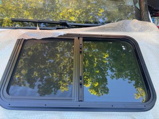 Ventana corredera Camper con mosquitera