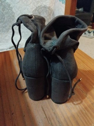 Botines de tacón piel verde oliva T.38
