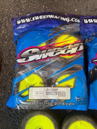 Gomme Sweep off road 1/8