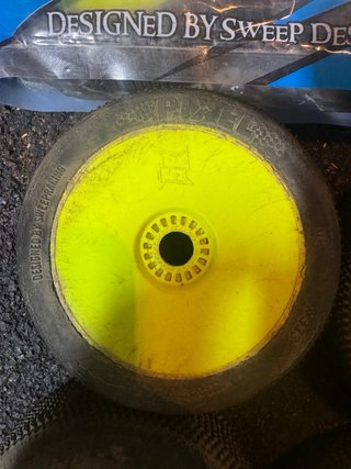 Gomme Sweep off road 1/8