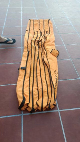 Mochila porta cañas de pesca naranja TEAMVEGA