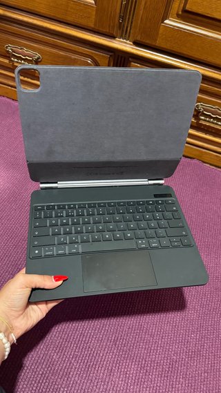 Capa Teclado iPad Air 13'' 2024